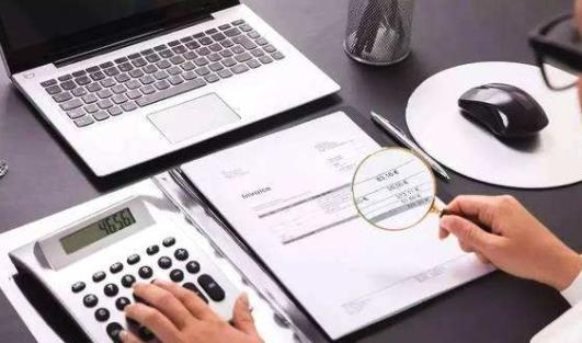 如何让做一名德才兼备的出纳