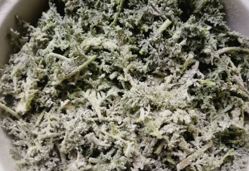 蒸米米蒿的做法