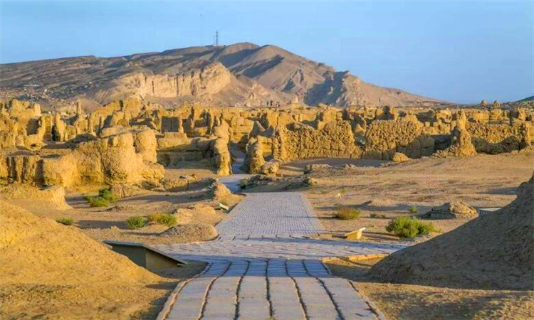 楼兰古城在哪里