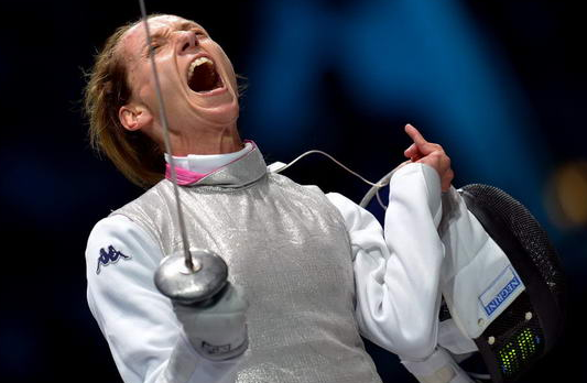 怦怦直跳与砰砰直跳的区别