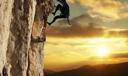 大学生如何科学对待人生环境