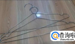 如何用衣架自制平板播放架