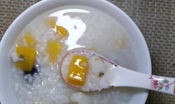 怎样做美味的山药红薯百合粥？