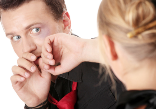 玩游戏女朋友生气怎么哄