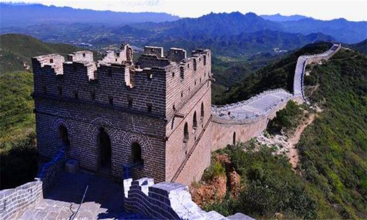 长城上的烽火台的作用