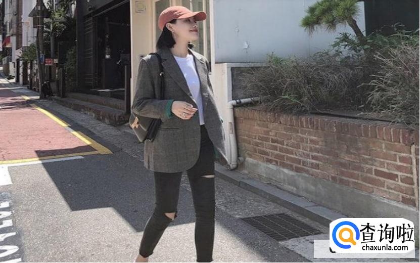 千鸟格西装外套怎么搭配