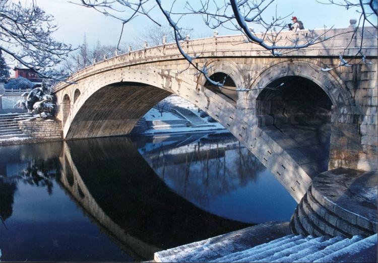 赵州桥建于哪个朝代