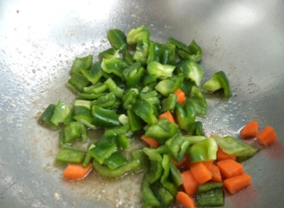 麻辣鸡丁的做法