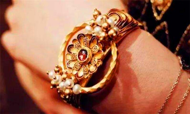 5.20送女生什么礼物