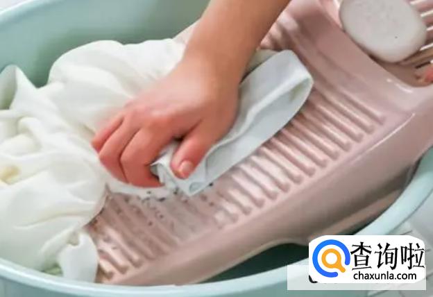 衣服发硬的原因和处理方法