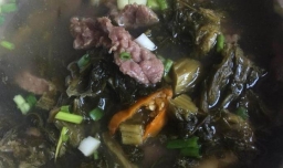 如何做酸辣牛肉汤好喝？