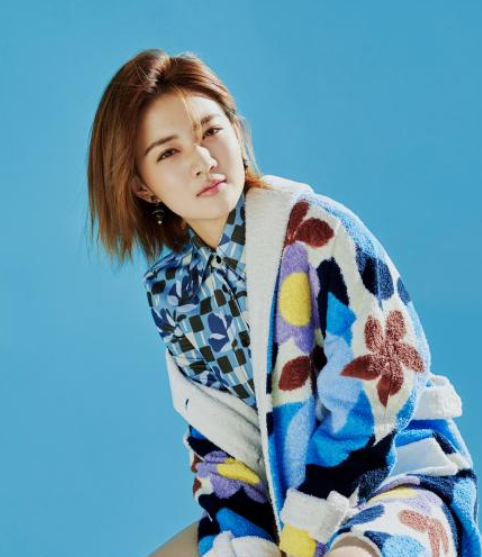 出镜了什么意思