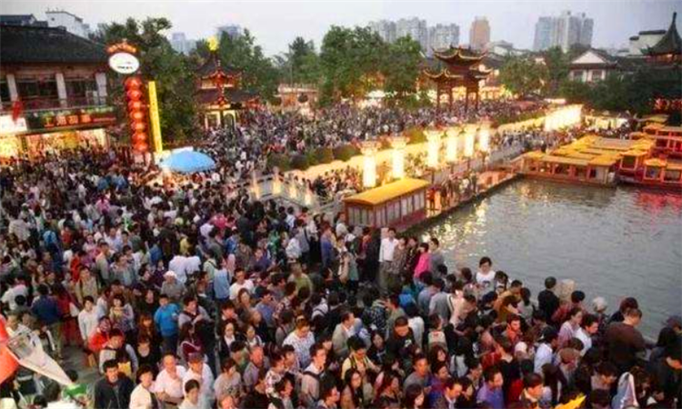 中国哪个省人口最多