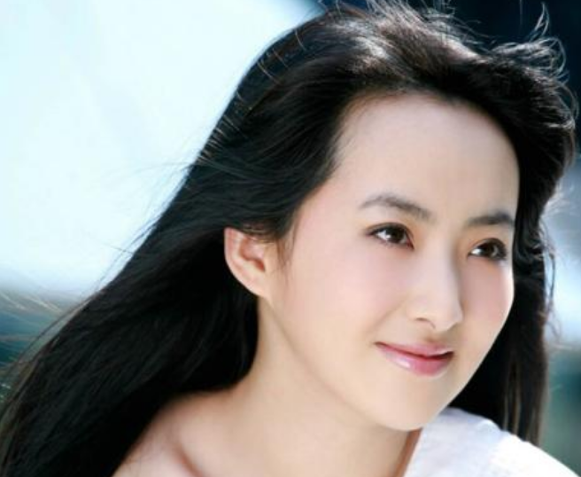 出镜了什么意思