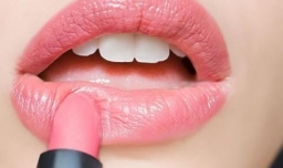 口红的哪些红色号显脸白？