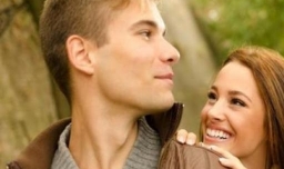 男生应该如何在女生面前表现自己