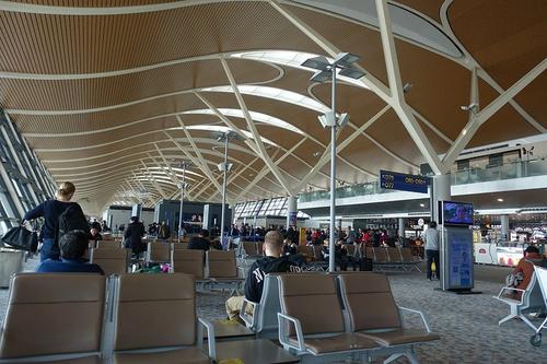 取完机票在哪换登机牌