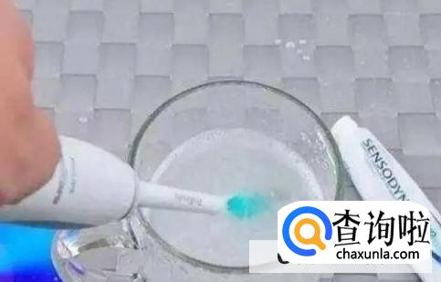 牙膏没了如何刷牙