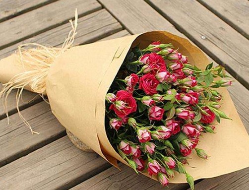 公司三八节礼物