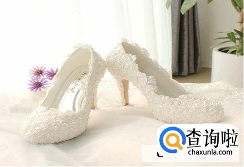 五一订婚穿什么鞋子