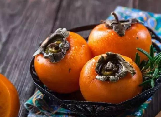 吃柿子不能吃什么