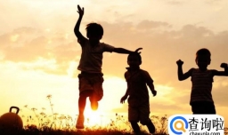 怎样联系到小学初中的同学？