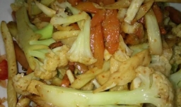 花菜茭白炒胡萝卜