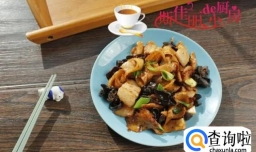 四月我家最爱吃这家常小炒，5元炒一大盘总吃不腻，我每周必做3次