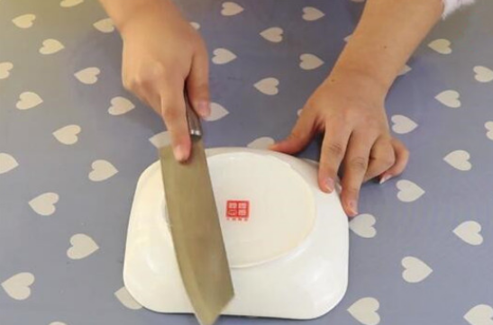 菜刀不快了如何让它变得锋利