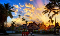 西双版纳属于云南哪个市区？