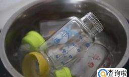 如何用水煮法给奶瓶消毒