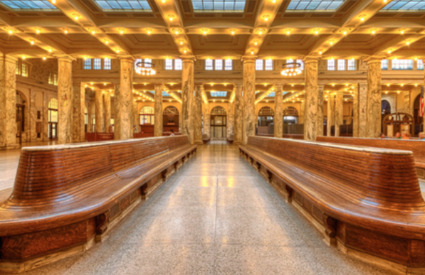 金碧辉煌的意思是什么