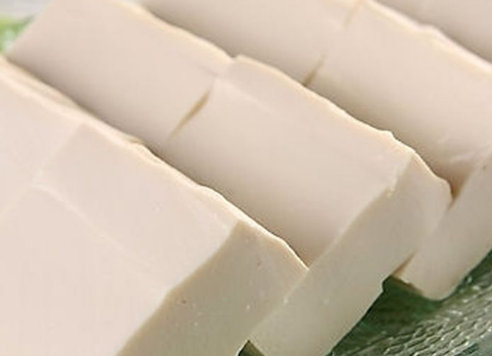 豆腐酸了还可以吃吗