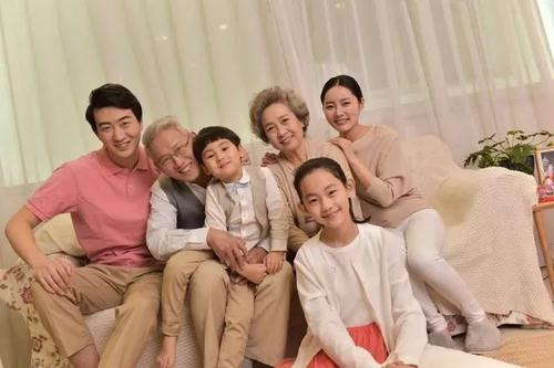 如何用人寿保险解决家庭财务风险？