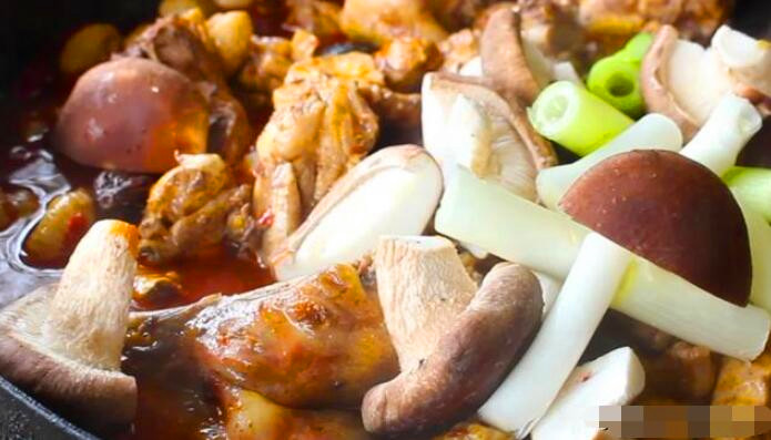 四川肥肠鸡正宗的做法