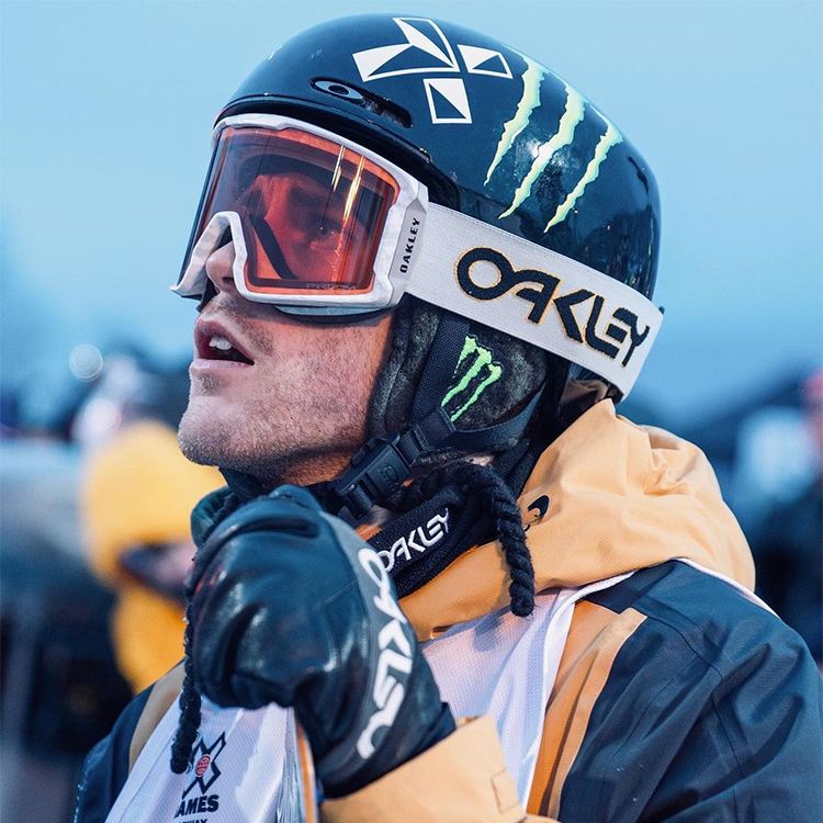 去滑雪都需要准备什么