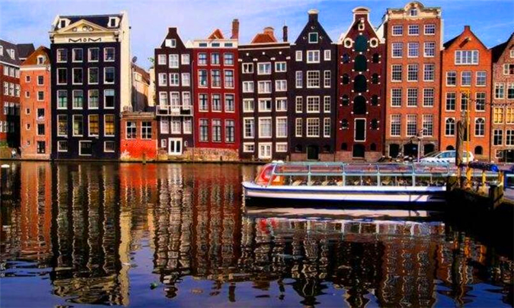 荷兰的首都是哪里