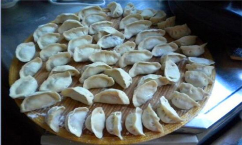 虾仁木耳鸡蛋饺子馅的做法