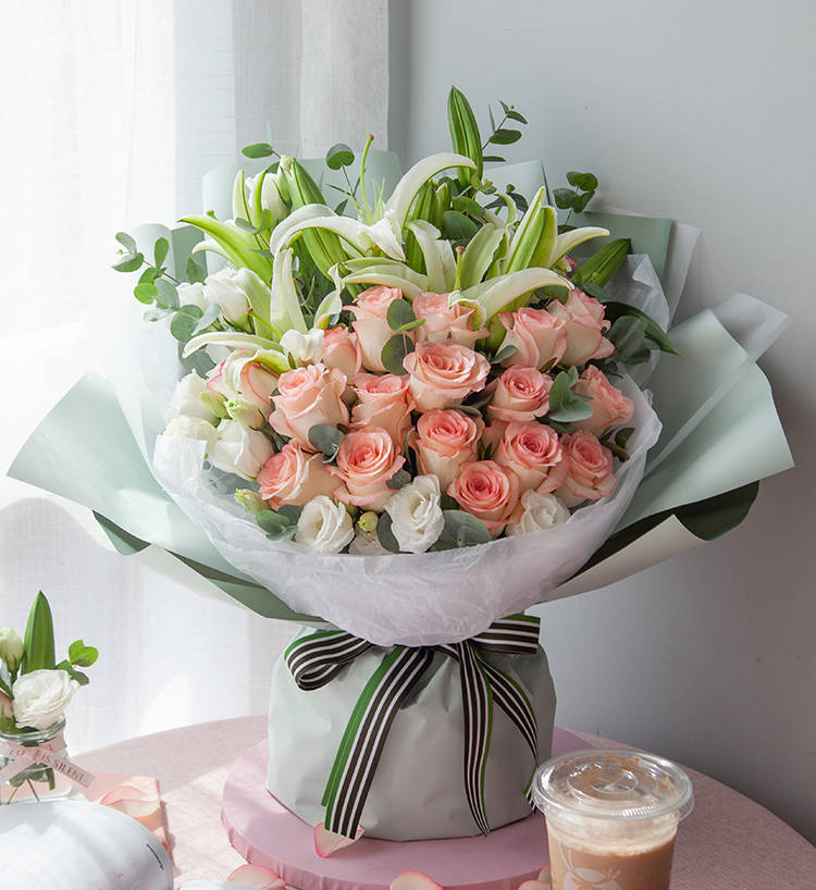 老婆生气道歉送什么花？