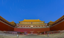 古代所说的“午门斩首”这个午门具体是指哪个门？