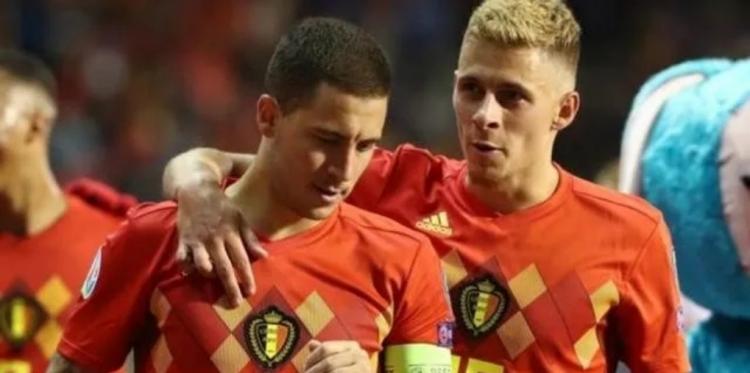 大阿扎尔和小阿扎尔谁更厉害?