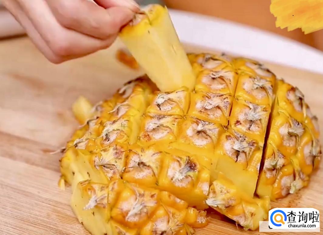 菠萝怎么削皮br