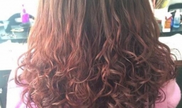 烫发和卷发都有哪些区别？