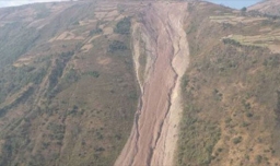 发生泥石流应该往哪个方向跑？