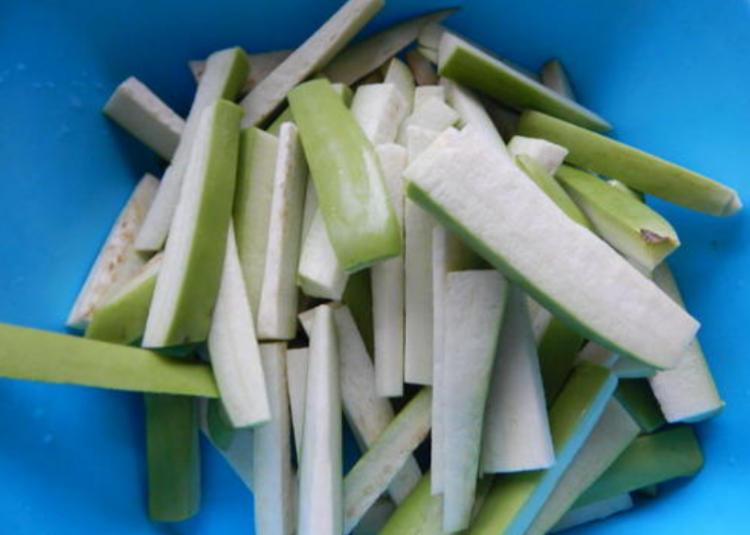 青茄子怎么红烧才好吃