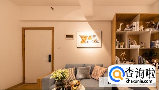 情侣租房，女友不出房租如何处理