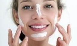 夏天防晒霜怎么涂？