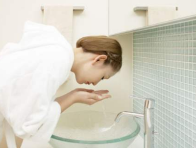 蜂蜜洗脸有什么好处