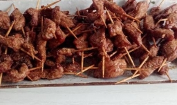 16吨变质牙签肉是通过什么渠道流入市场的？