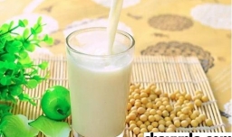 喝一个月的豆浆可以丰胸吗